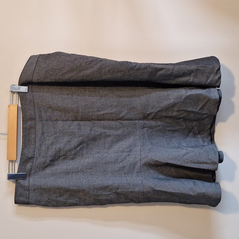 Grey midi length business skirt